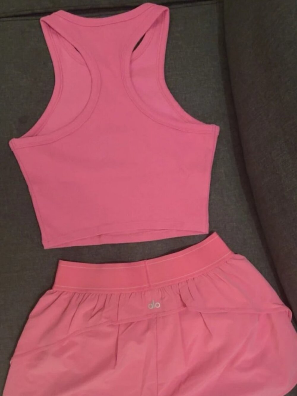 Alo Yoga Fuchsia Tank Top & Shorts Set, Pink, S - Picture 2 of 7